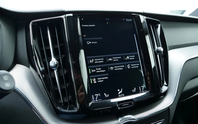 Volvo XC 60 cena 129900 przebieg: 151522, rok produkcji 2018 z Głogów Małopolski małe 529